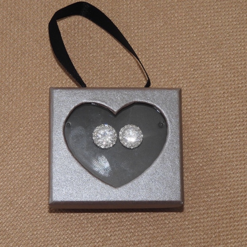 *Host Pick* Round Cubic Zirconia Effect Studs